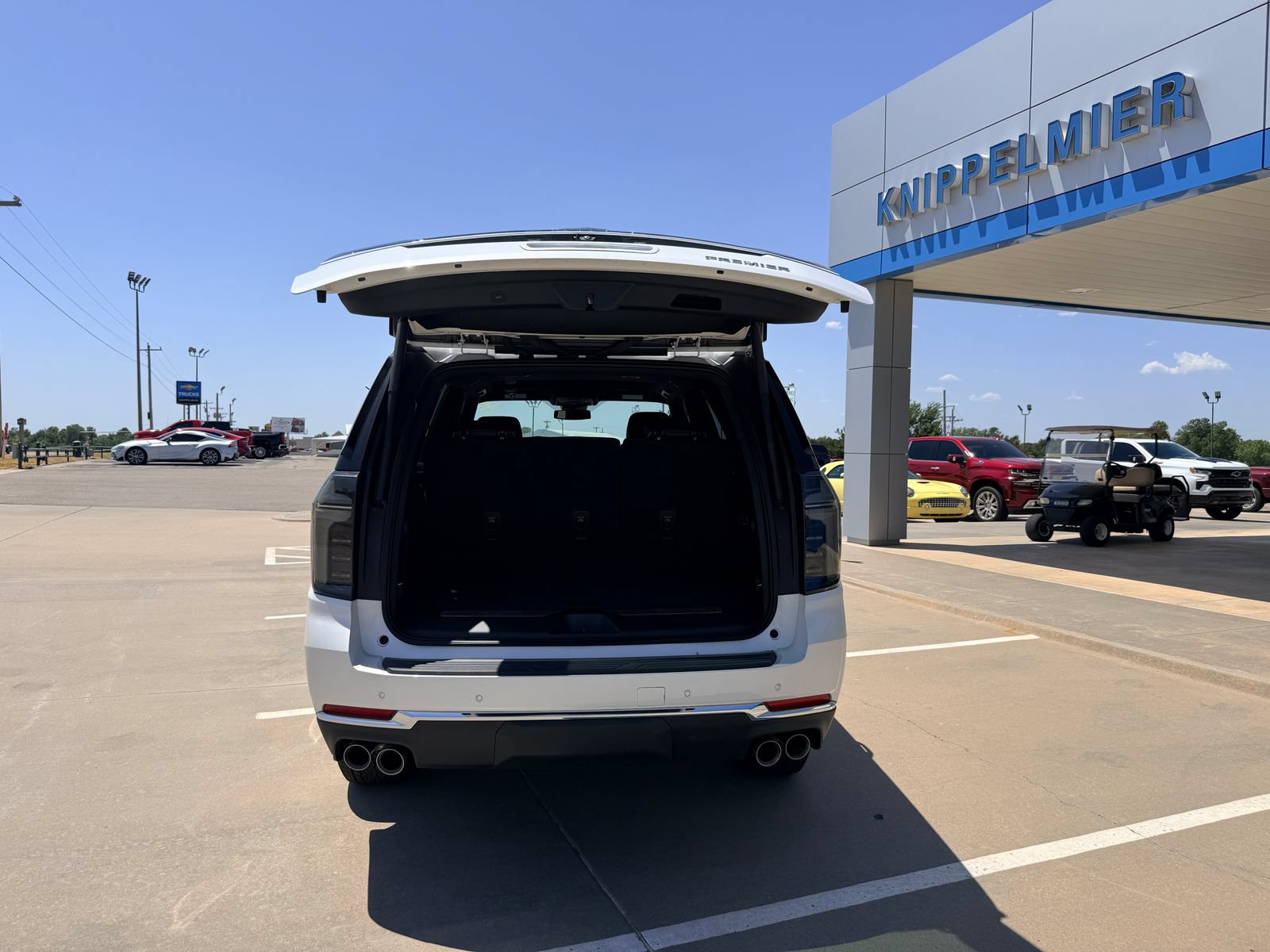 New 2025 Chevrolet Tahoe Premier AWD/4WD image 8