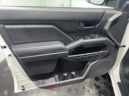 Used 2025 Toyota Tacoma SR image 13