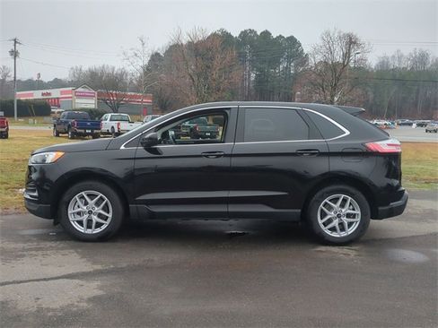 Used 2024 Ford Edge SEL image 10