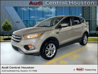Used 2017 Ford Escape SE w/ SE Cold Weather Package