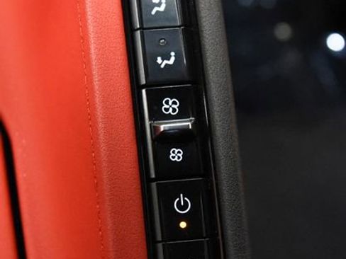 Used 2021 Chevrolet Corvette Stingray Preferred Cpe w/ 2LT image 34