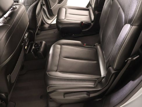 Used 2023 Jeep Grand Cherokee L Limited w/ Luxury Tech Group II RWD image 13