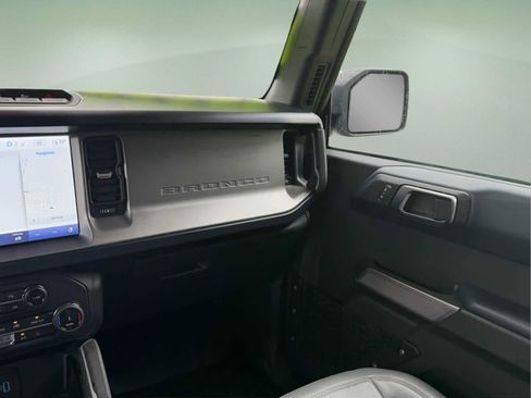 Used 2022 Ford Bronco Outer Banks AWD/4WD image 26