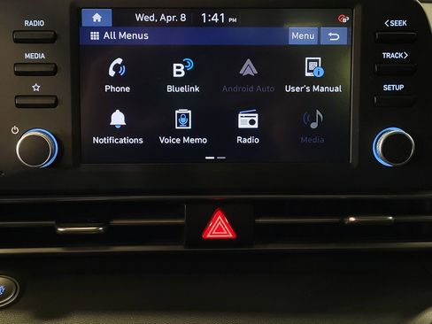 Used 2023 Hyundai Elantra SEL w/ Preferred Accessory Package image 25