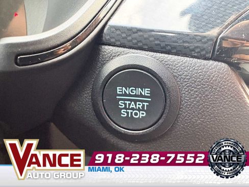 Used 2025 Ford Escape ST-Line AWD/4WD image 27