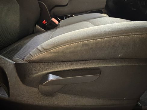 Used 2018 Chevrolet Silverado 1500 LT w/ All Star Edition image 23