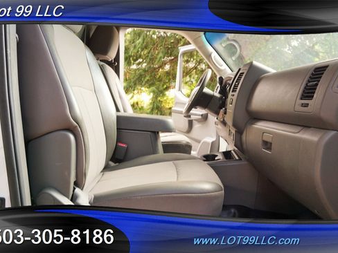 Used 2016 Nissan NV 2500 SV w/ Technology Package image 17