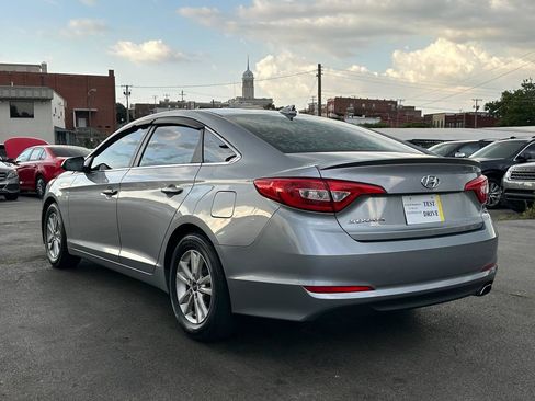 Used 2015 Hyundai Sonata SE FWD image 8
