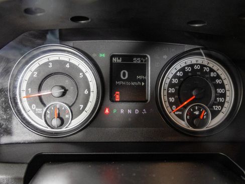 Used 2014 RAM 2500 SLT image 30