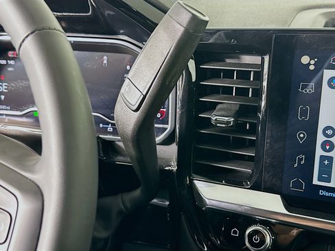 Used 2024 GMC Sierra 1500 Elevation image 24