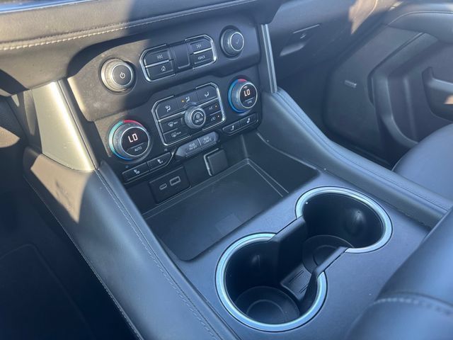 Used 2021 Chevrolet Suburban LT w/ Rear Media and Nav Package RWD image 18