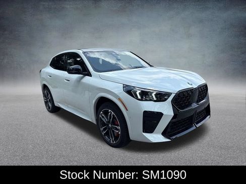 New 2026 BMW X2 xDrive28i w/ Technology Package AWD/4WD image 7