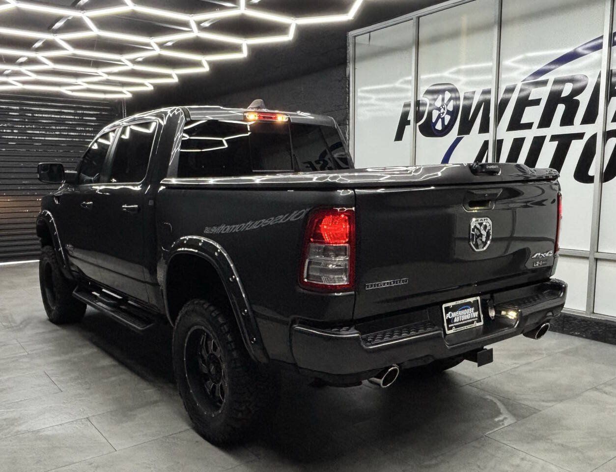 Used 2022 RAM 1500 Big Horn AWD/4WD image 9