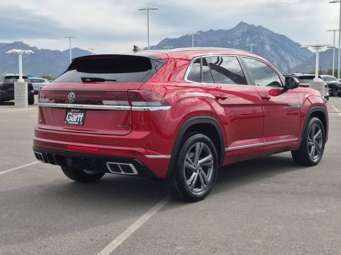 Used 2024 Volkswagen Atlas Cross Sport SEL R-Line AWD/4WD image 3