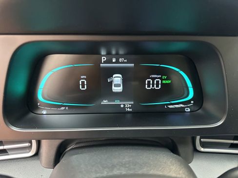 New 2026 Hyundai Elantra Blue image 25