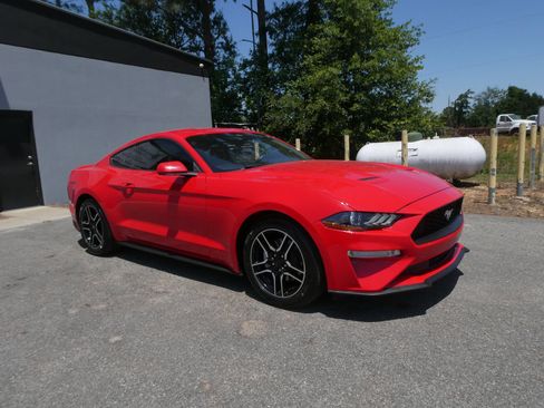 Used 2021 Ford Mustang Premium RWD image 3