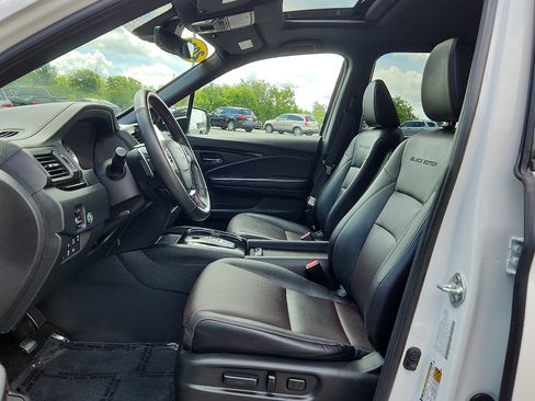 Used 2023 Honda Ridgeline Black Edition image 13