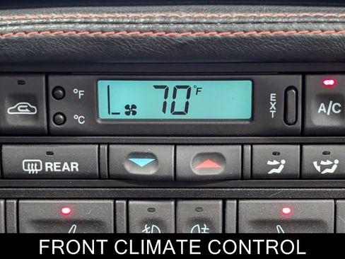 Used 2001 Jaguar XKR Convertible image 32