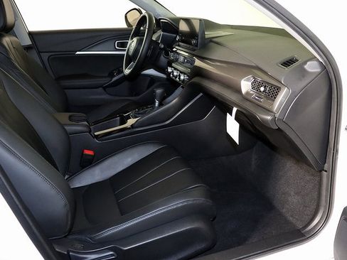 Certified 2025 Acura Integra image 31