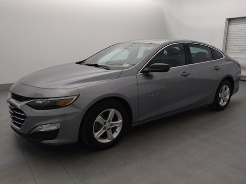 Used 2023 Chevrolet Malibu LS FWD image 2