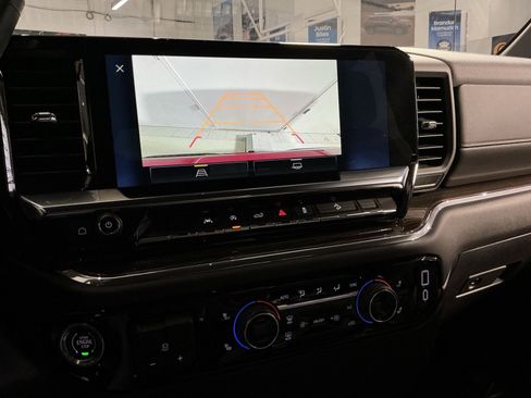 Used 2024 Chevrolet Silverado 1500 RST w/ Z71 Off-Road Package image 27