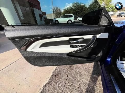 Used 2020 BMW M4 Convertible w/ Competition Package RWD image 10