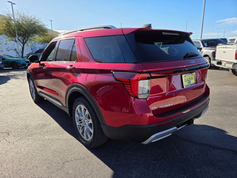 New 2026 Ford Explorer Platinum RWD image 3