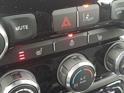 New 2026 RAM 1500 Big Horn w/ Night Edition AWD/4WD image 9