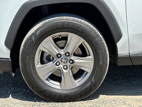 Used 2022 Toyota RAV4 XLE FWD image 26