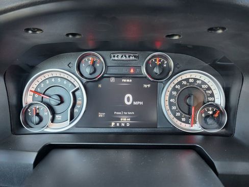 Used 2021 RAM 1500 Classic Warlock w/ Electronics Group image 17