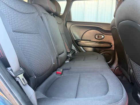 Used 2018 Kia Soul + FWD image 19