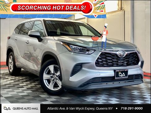 Used 2020 Toyota Highlander L AWD/4WD image 1