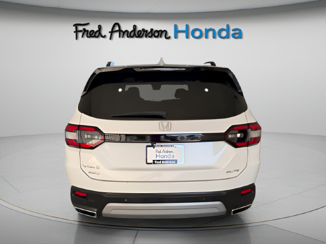 Certified 2025 Honda Pilot Elite image 6