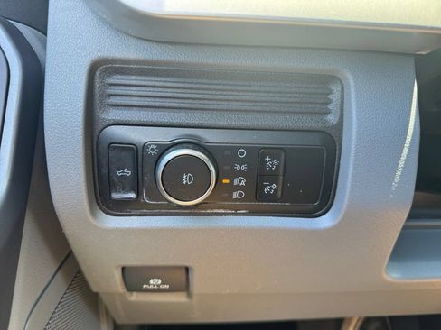 Used 2025 Ford F250 XLT AWD/4WD image 33