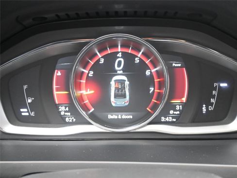 Used 2018 Volvo S60 T5 Inscription image 11