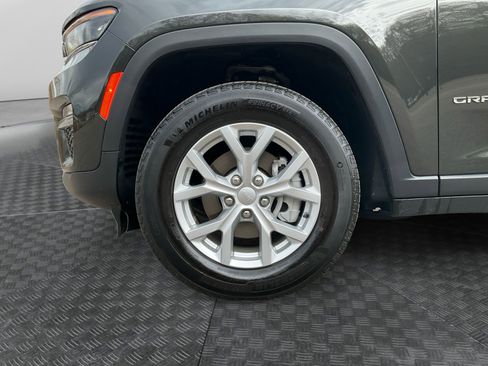 Used 2023 Jeep Grand Cherokee Limited w/ Trailer Tow Prep Group (B) image 14