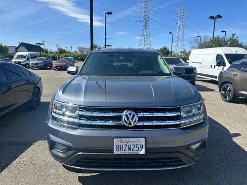 Used 2019 Volkswagen Atlas SE FWD image 2