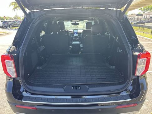 Used 2021 Ford Explorer Platinum w/ Equipment Group 601A AWD/4WD image 13