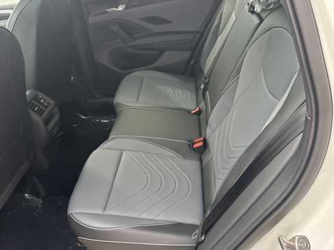 New 2026 Volkswagen Tiguan SE R-Line image 13