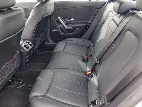 Used 2025 Mercedes-Benz CLA 250 image 17