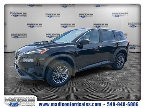 Used 2023 Nissan Rogue S image 1
