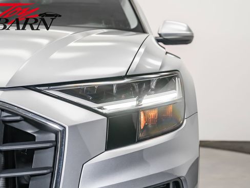 Used 2022 Audi Q8 Premium Plus image 11
