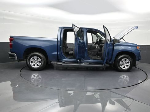 Used 2024 Chevrolet Silverado 1500 LT image 32