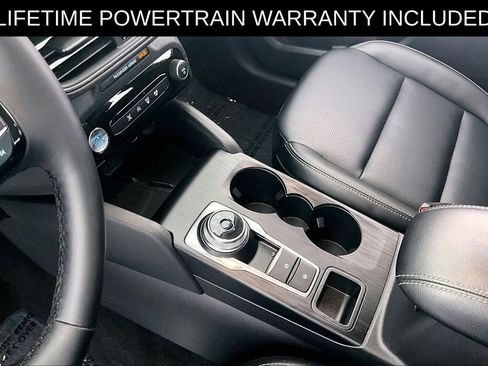 Used 2025 Ford Escape Platinum AWD/4WD image 19