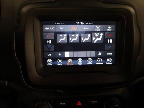 Used 2020 Jeep Renegade Latitude image 37