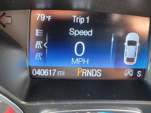 Used 2019 Ford Escape Titanium image 33