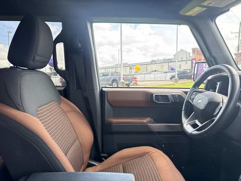 Used 2023 Ford Bronco Outer Banks AWD/4WD image 17
