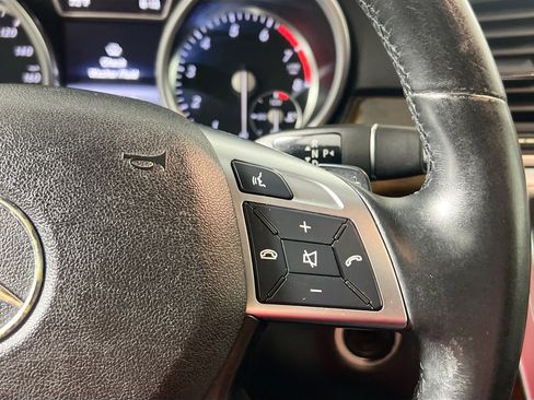 Used 2015 Mercedes-Benz ML 350 4MATIC image 19