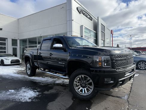 Used 2014 Chevrolet Silverado 2500 LT w/ Z71 Appearance Package image 8