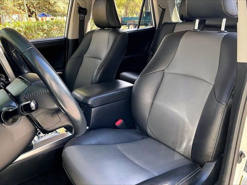 Used 2023 Toyota 4Runner SR5 Premium image 18